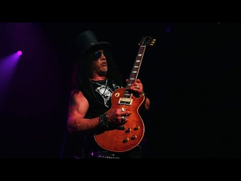 Slash ft. Myles Kennedy and The Conspirators - April Fool (Official Music Video)
